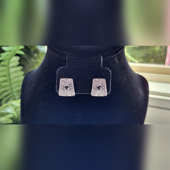 Aztec Art Deco Stud Earrings – Antiqued Silver with Black Stone, Pierced Ears - Picture 5 of 6